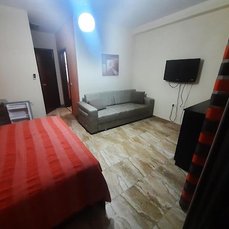 Elio'S Holiday Home Pogradec Bilik gambar